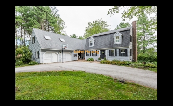 Private Apartment in Shared House: 21 Buttonwood Ln. Portland, ME