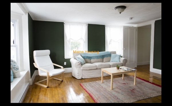 Two Bedroom Apartment: 25 Brattle St. 2nd Floor Portland, ME 