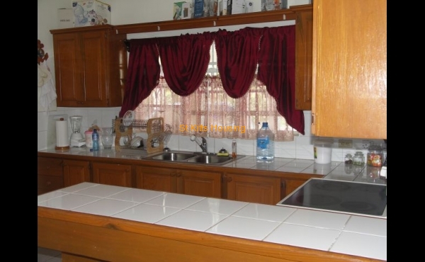 834 Ocean Gardens, Camps
