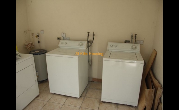 215 Fortlands