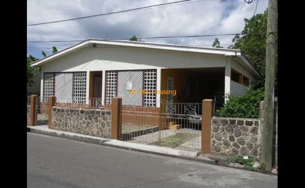 414 East Park Range, B/terre