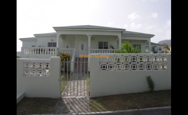 575 Ocean Lawn, Camps - Margaret Titus