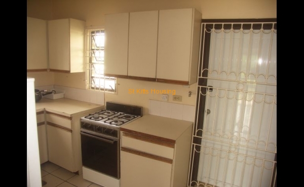 728 Amory Drive, Seaview Gardens