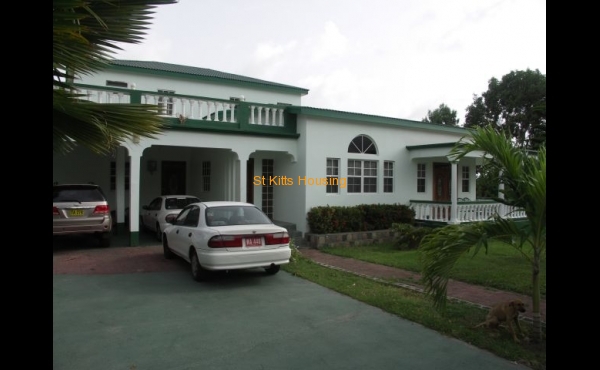 428 Fortlands, Basseterre