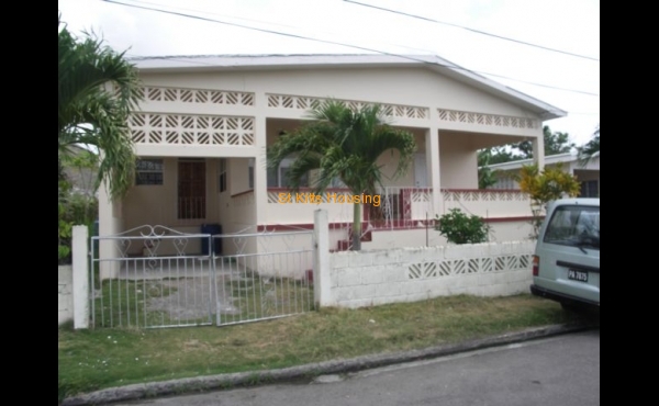 685 Wades Garden