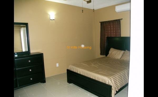 Queen Bed & Dresser